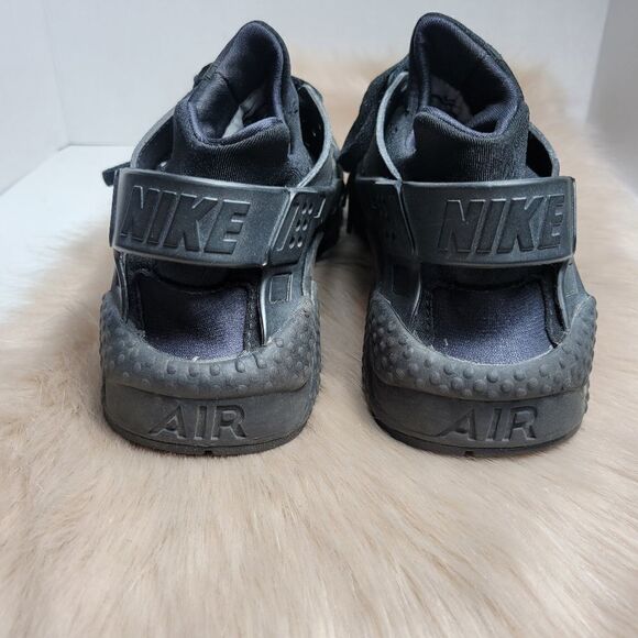 Nike Air Huarache Triple Black Shoes